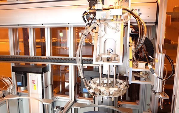 产品、解决方案与服务